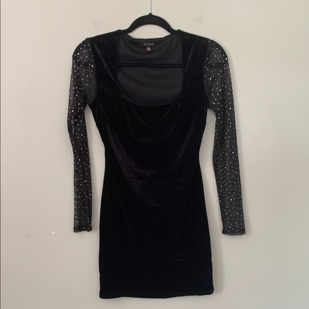 City Studio Black Velvet Bodycon Dress Sparkly Sheer Long Sleeves Women’s Small